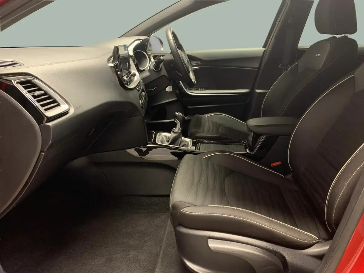 2024-kia-ceed-15-t-gdi-gt-line-158bhp-big-2