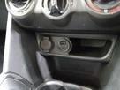 2016-peugeot-208-12-puretech-active-design-lime-5d-small-19