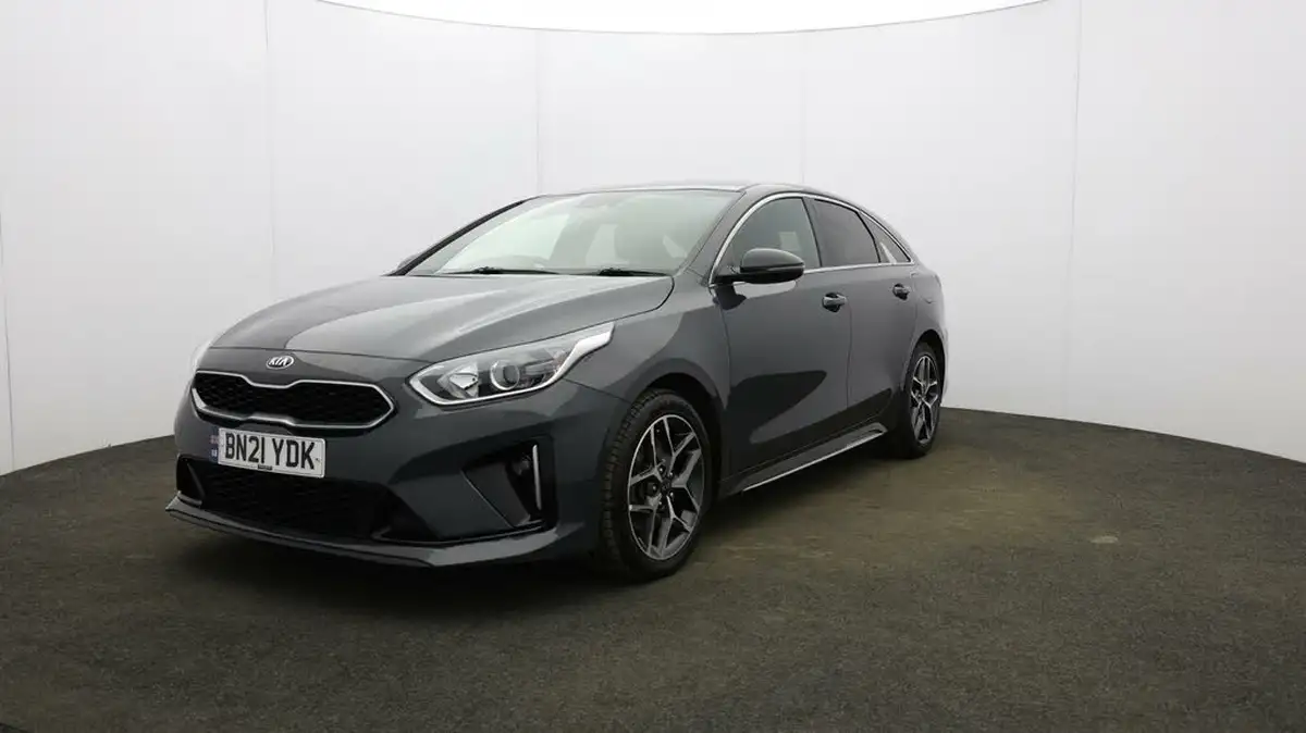 2021-kia-pro-ceed-15-t-gdi-gt-line-big-2