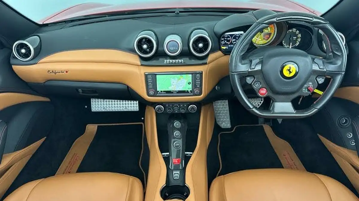 2017-ferrari-california-39-t-big-4