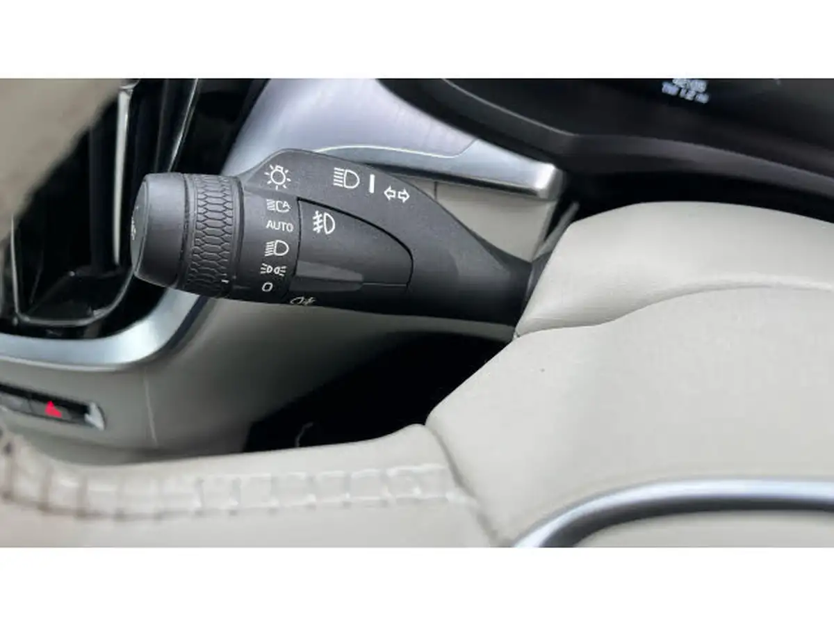 2018-volvo-v60-20td-d4-momentum-pro-geartronic-big-26