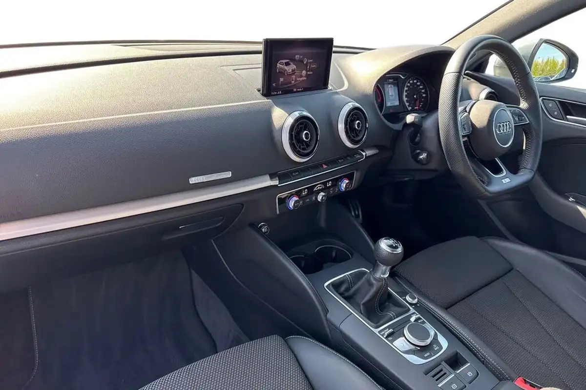 2019-audi-a3-16-30-tdi-s-line-sportback-5d-big-14