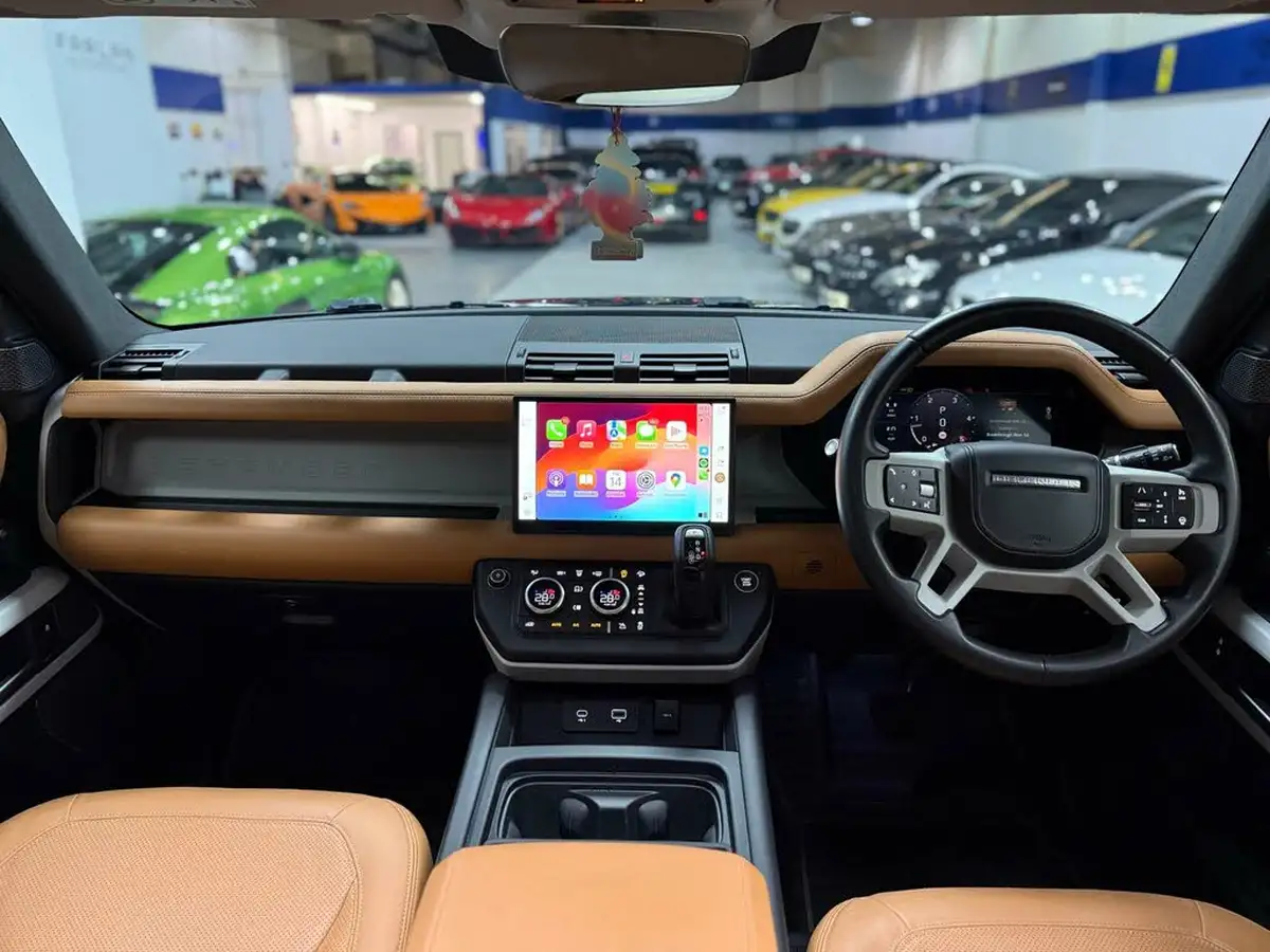 2022-land-rover-90-defender-30-d250-hse-big-31