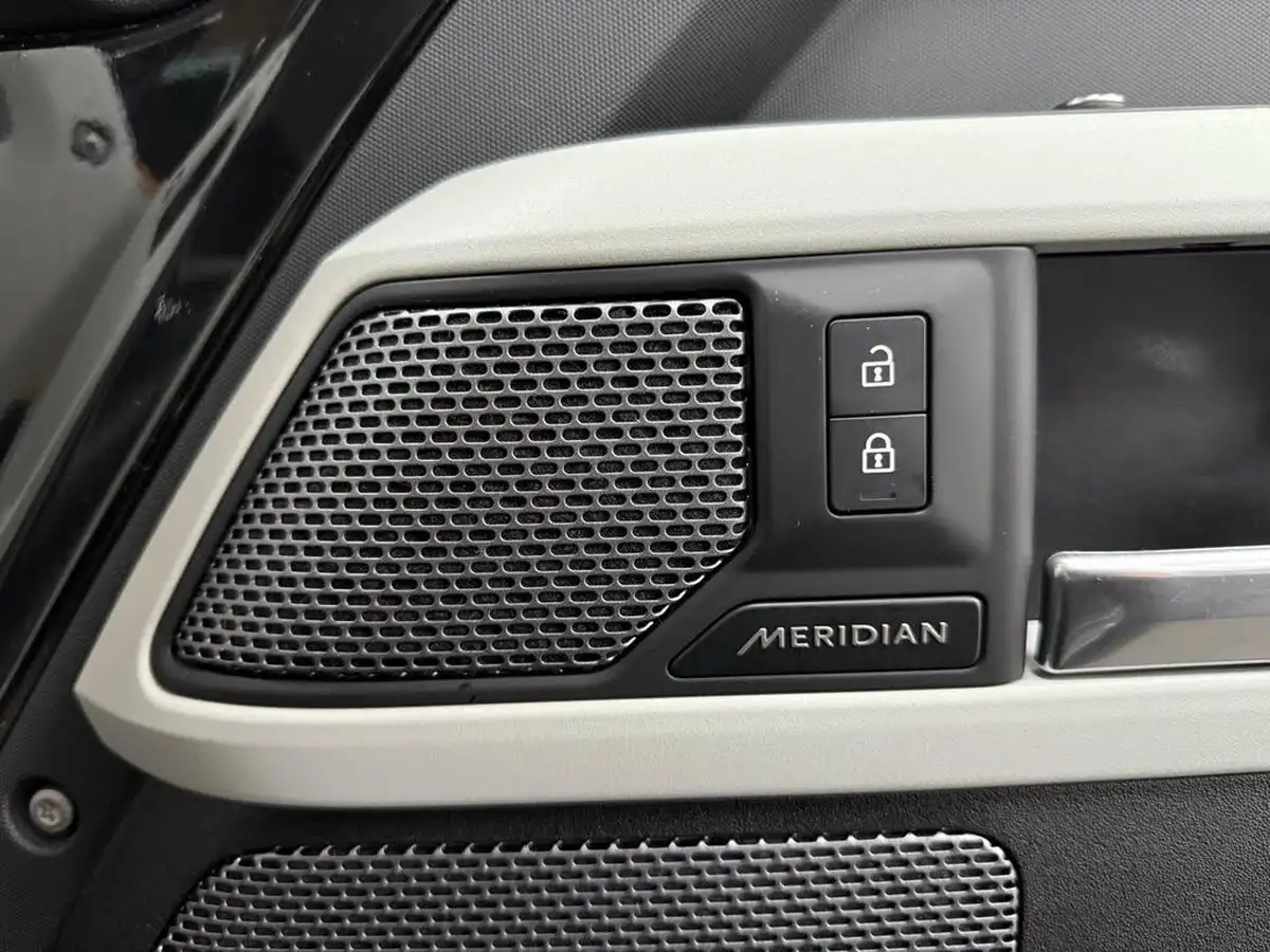 2022-land-rover-90-defender-30-d250-hse-big-55