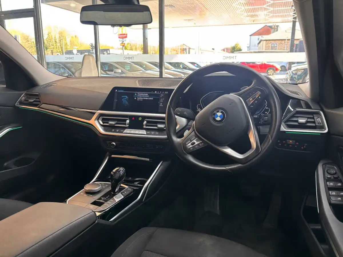 2021-bmw-3-series-20-330e-se-pro-saloon-4d-big-11