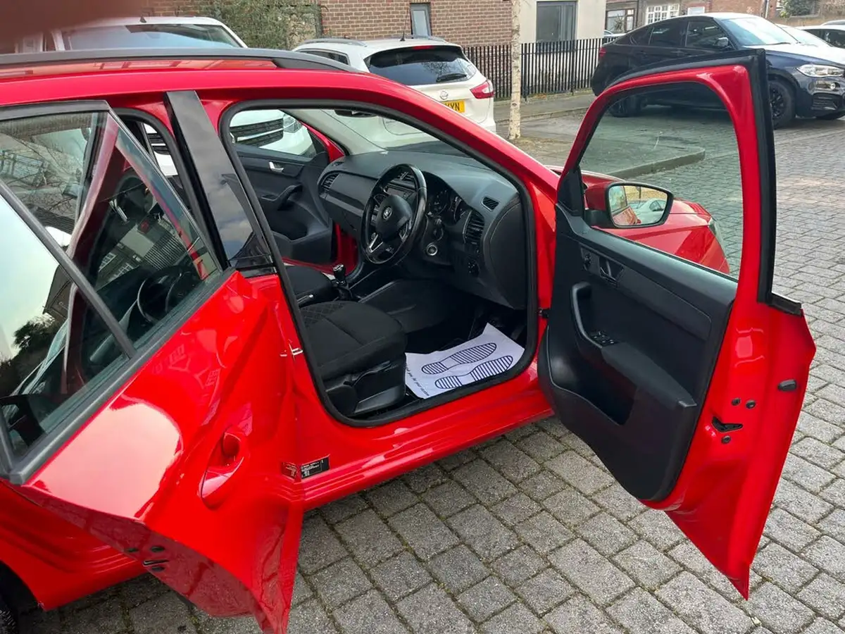 2015-skoda-fabia-12-se-l-90ps-estate-big-24
