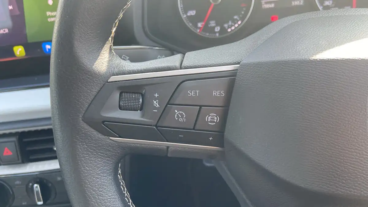 2022-seat-ibiza-10-tsi-se-technology-big-22