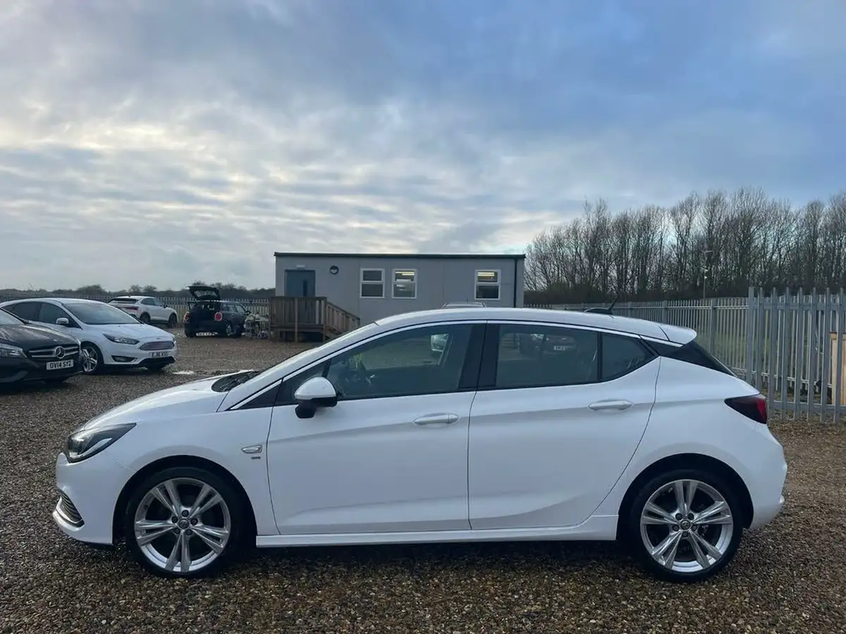 2017-vauxhall-astra-14i-16v-turbo-sri-vx-line-big-4