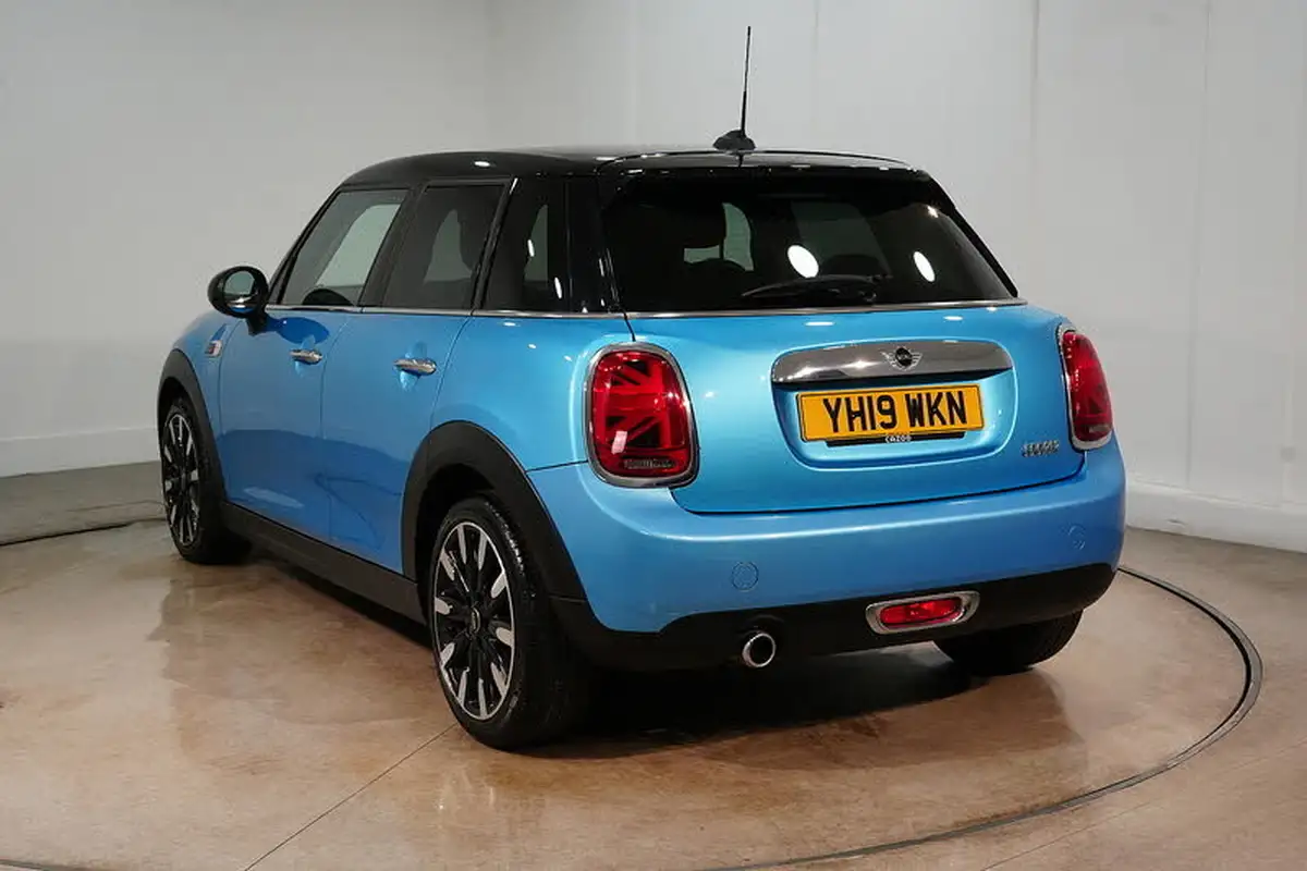2019-mini-cooper-15-cooper-exclusive-134bhp-hatchback-5d-big-7