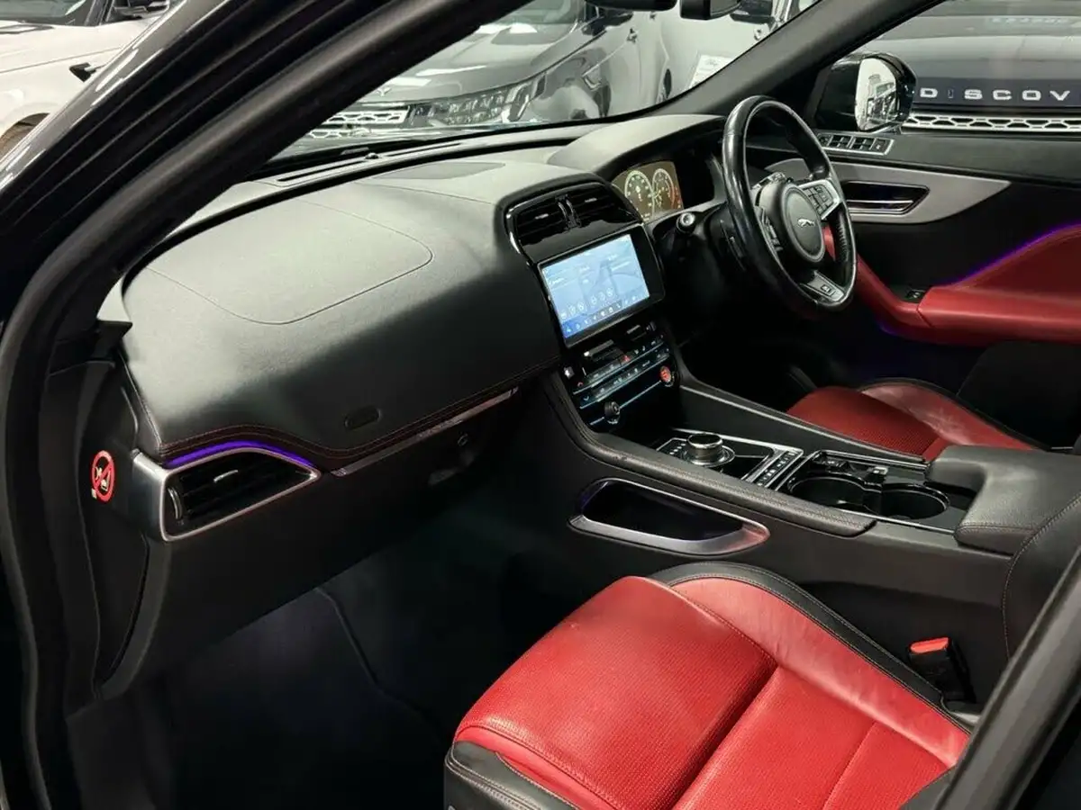2016-jaguar-f-pace-20-i4d-r-sport-awd-auto-big-46