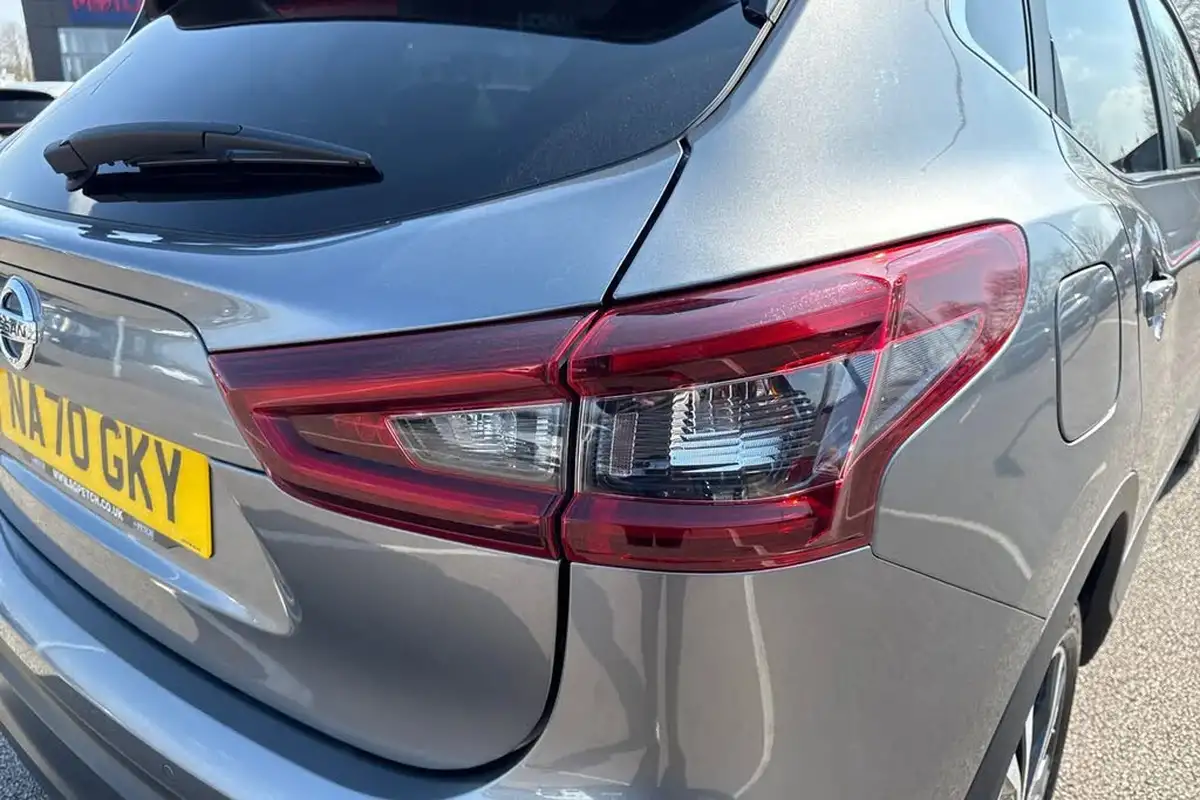 2020-nissan-qashqai-13-dig-t-n-connecta-140ps-big-7