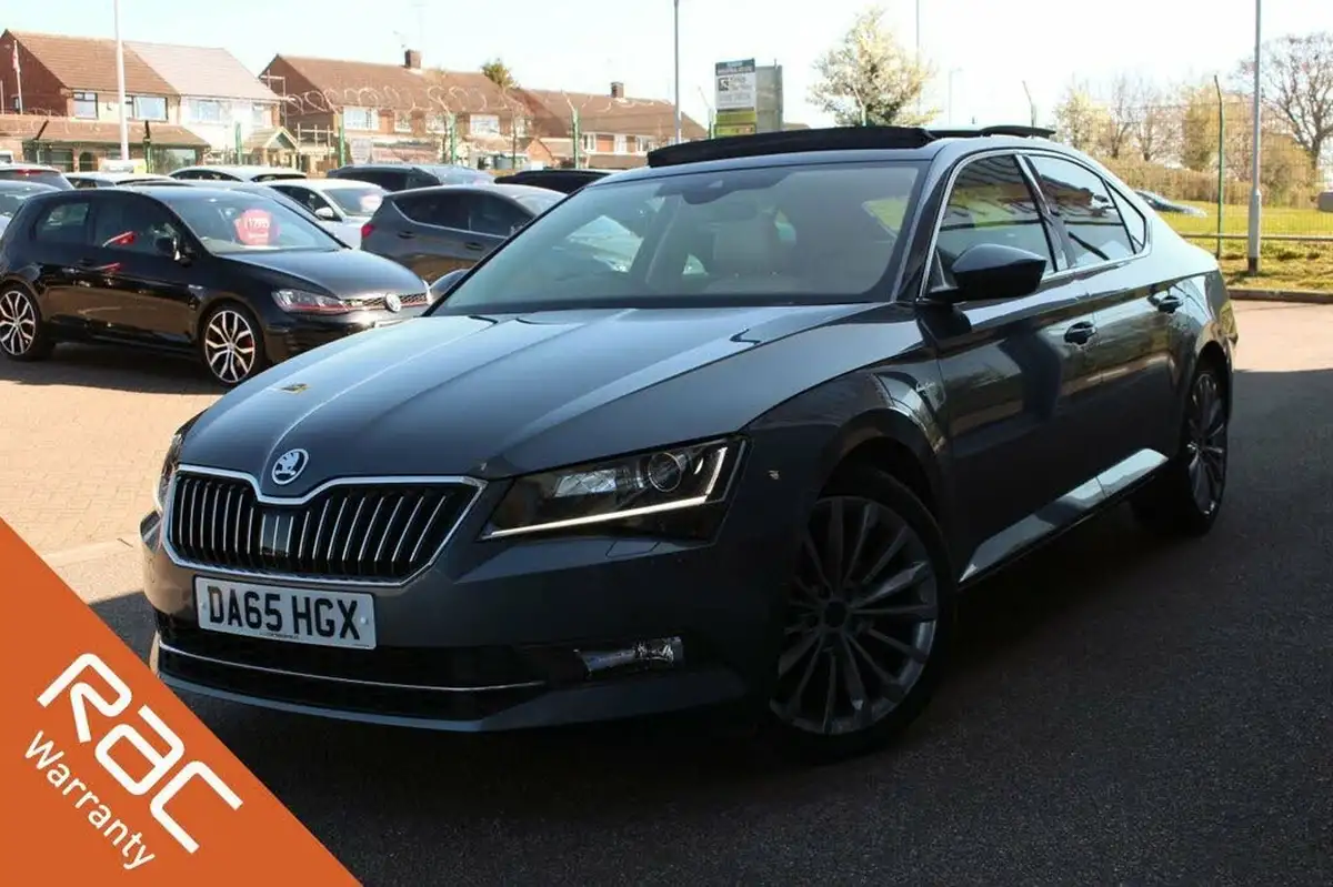 2015-skoda-superb-20tdi-scr-laurin-klement-190ps-hatchback-dsg-big-6
