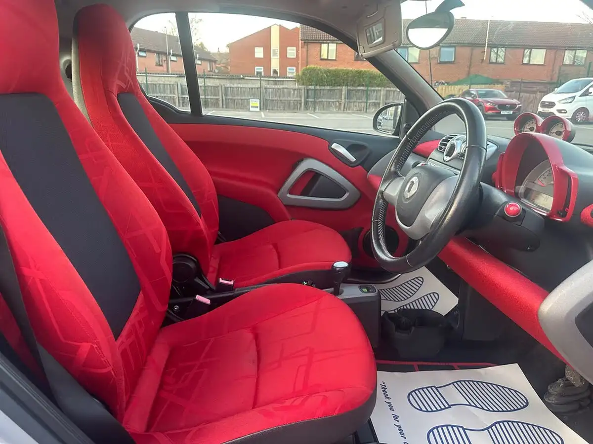 2009-smart-fortwo-10-passion-71bhp-coupe-big-12