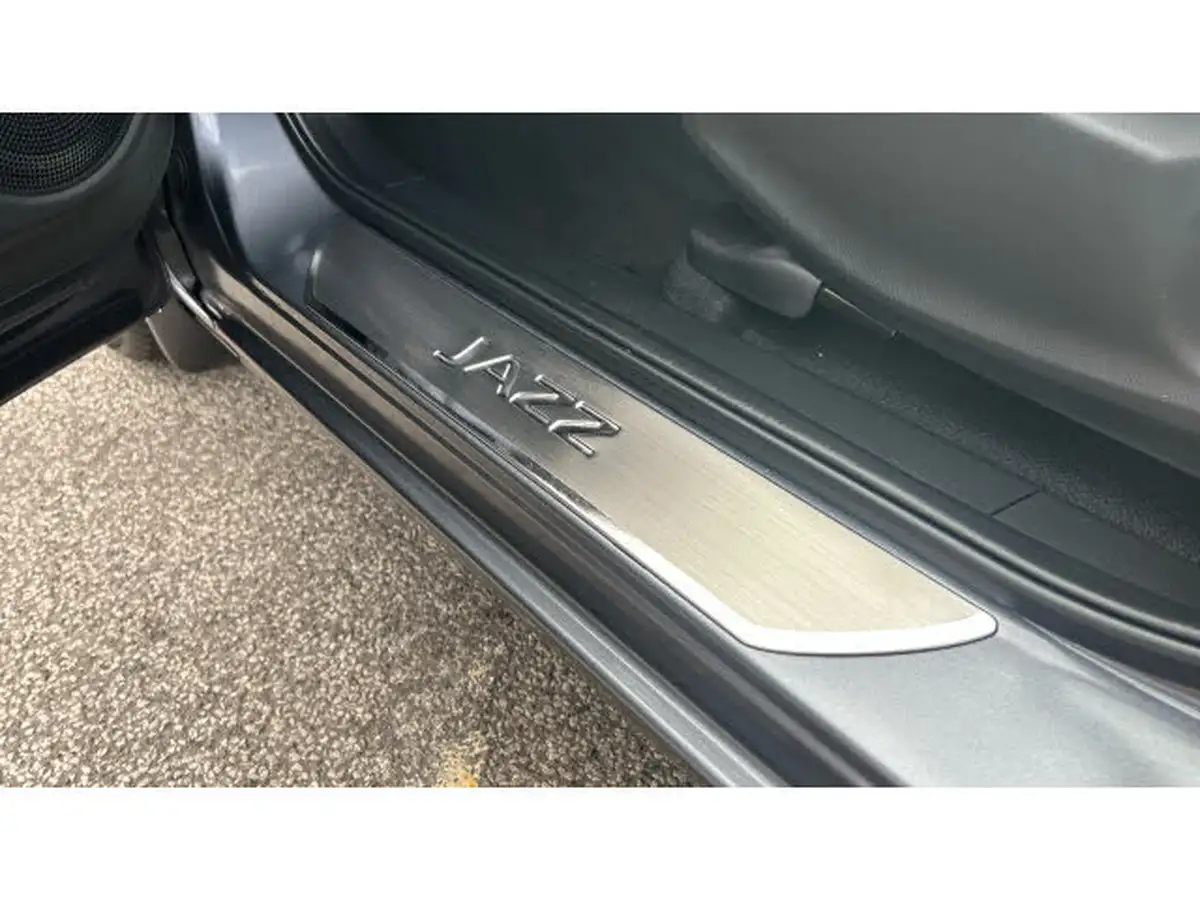 2021-honda-jazz-15-i-mmd-ex-107ps-big-34