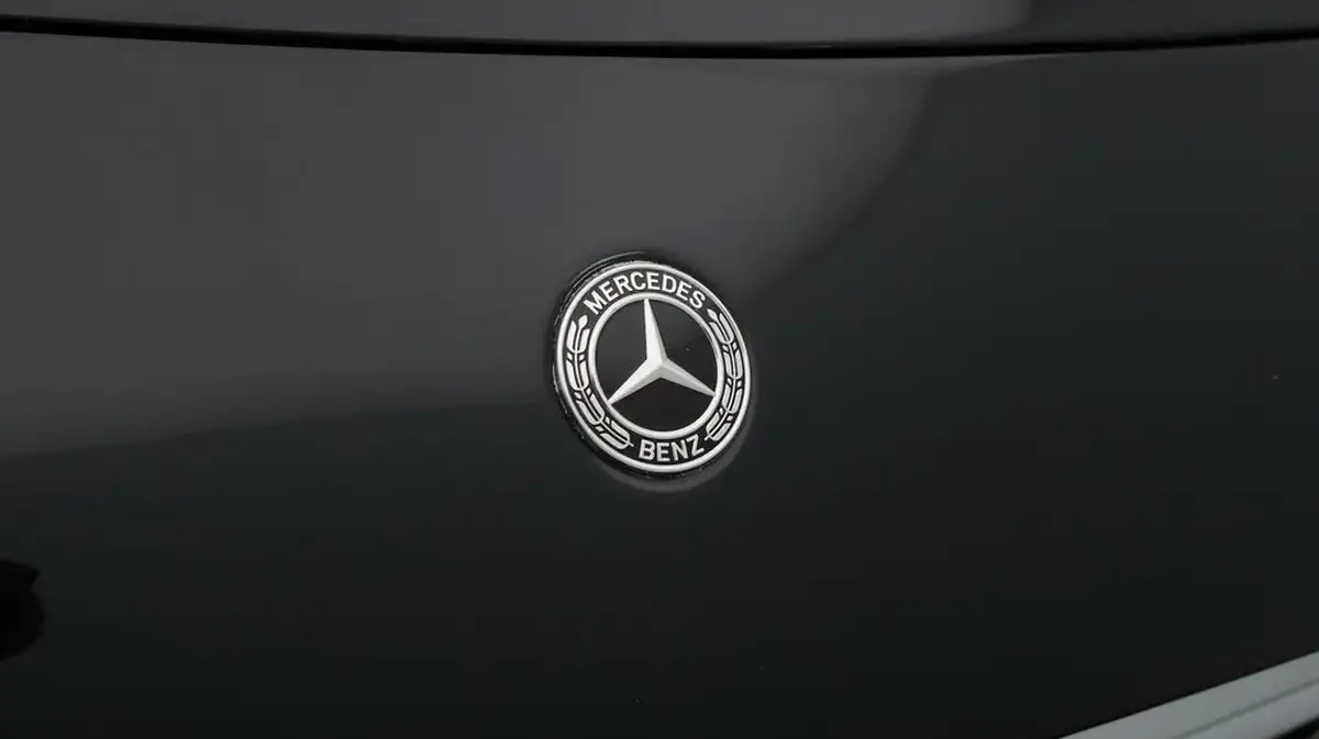 2021-mercedes-benz-a-class-20d-a220d-amg-line-saloon-4d-big-21