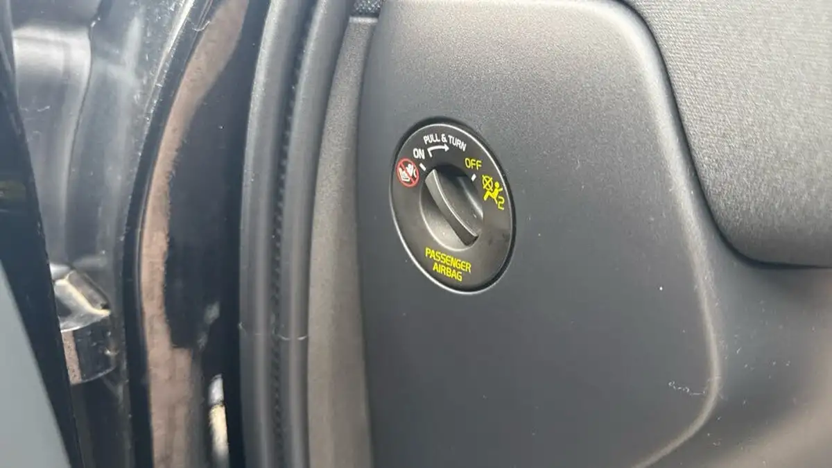 2021-polestar-polestar-2-e-ps2-300kw-long-dual-hatchback-big-18