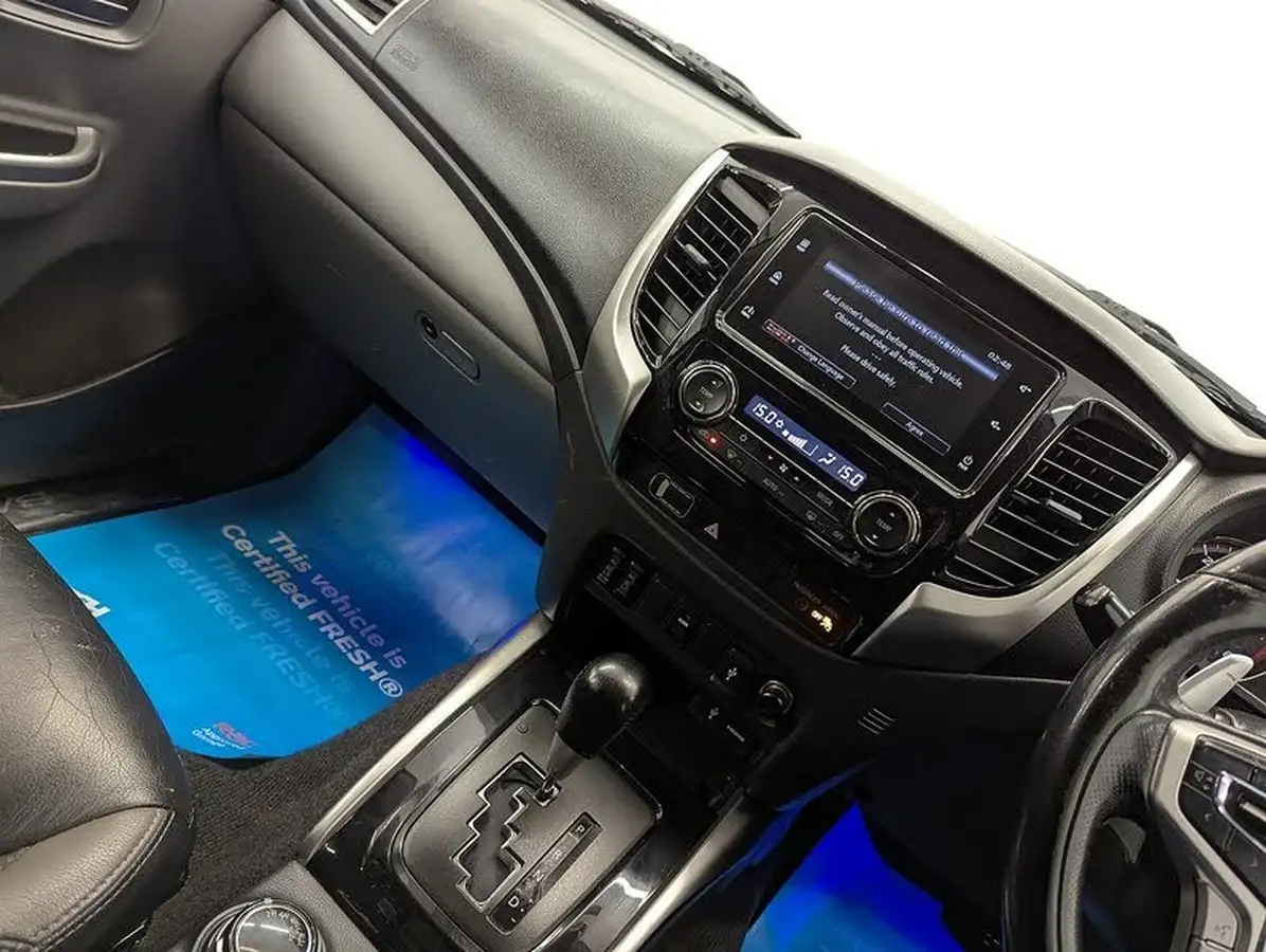 2018-mitsubishi-l200-24di-d-barbarian-sda-auto-big-22