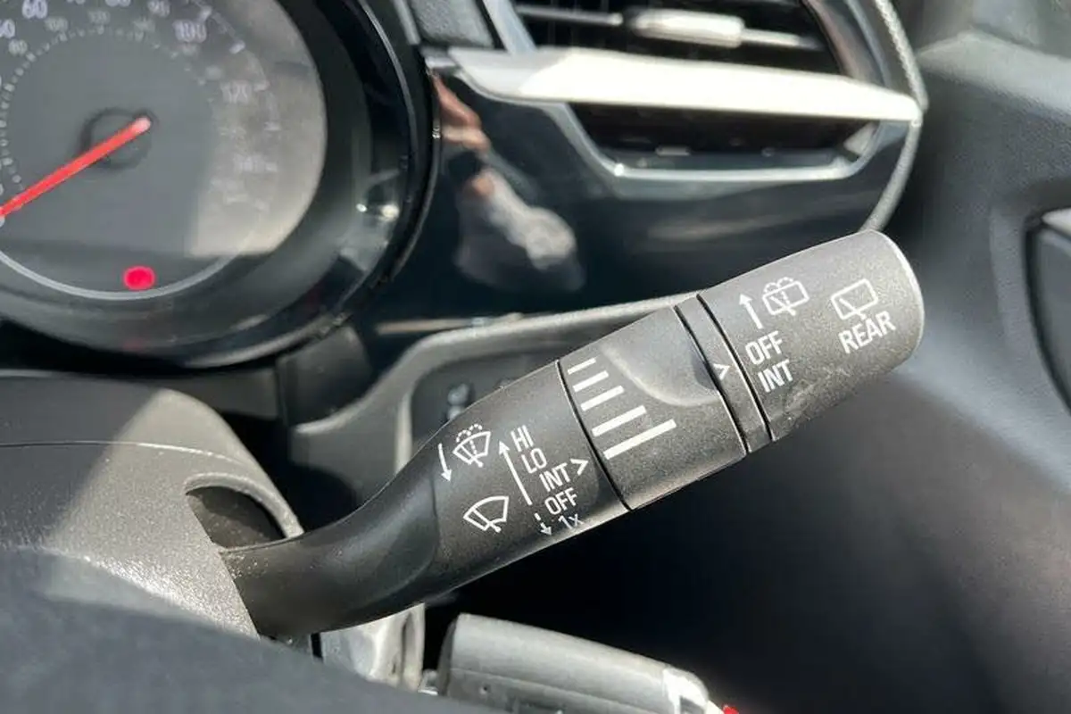 2021-vauxhall-corsa-12i-se-big-14