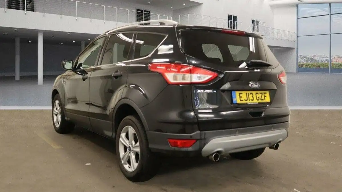 2013-ford-kuga-20tdci-zetec-awd-big-2