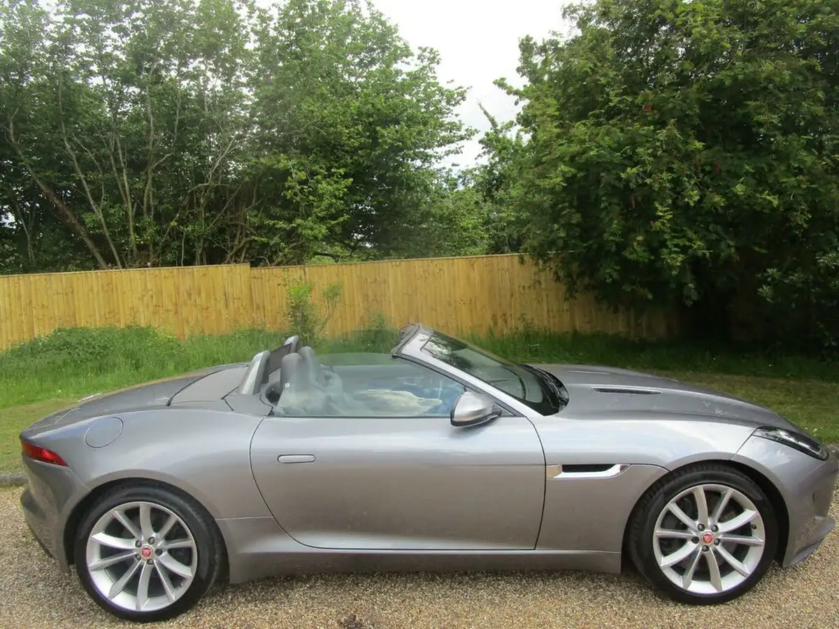 2014-jaguar-f-type-30-s-convertible-quickshift-big-0