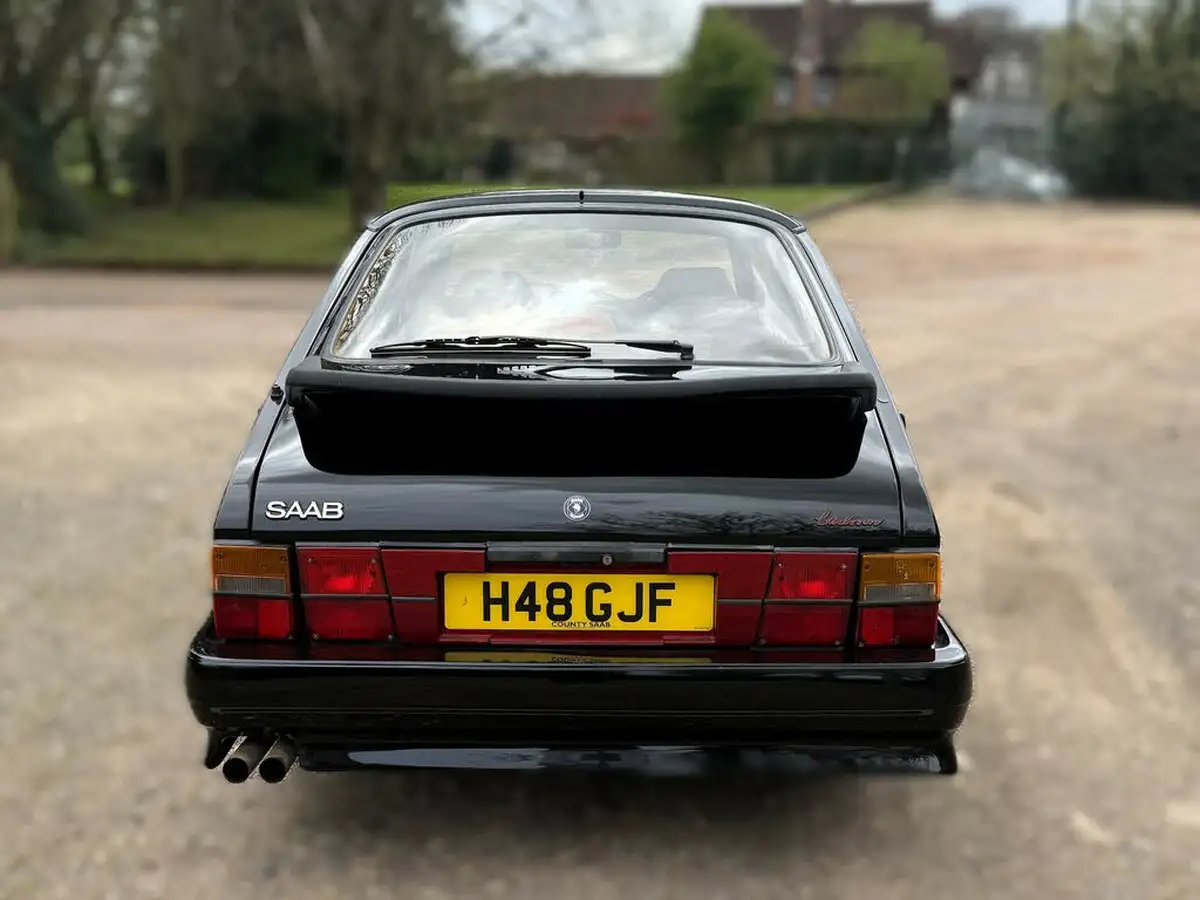 1991-saab-900-big-8