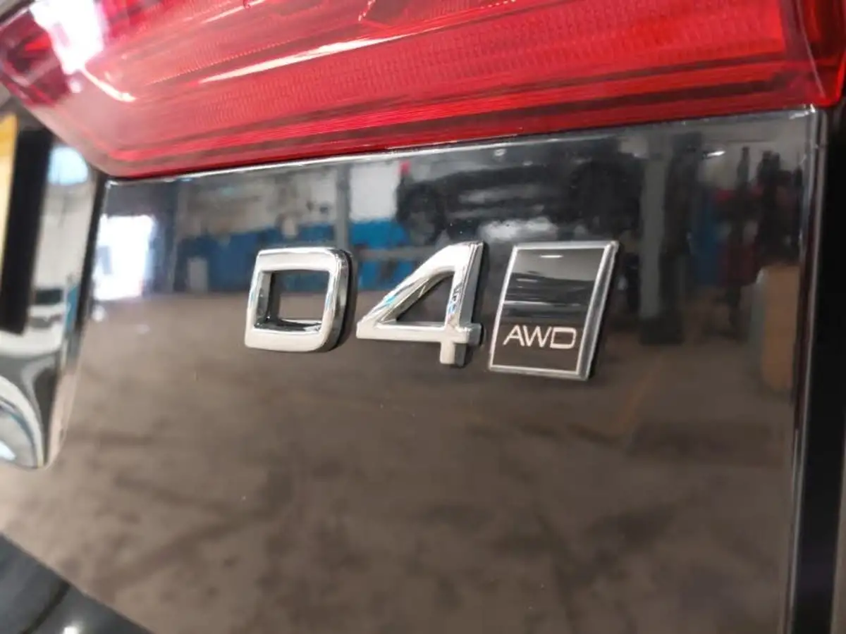 2018-volvo-xc60-20td-d4-momentum-4x4-geartronic-big-14