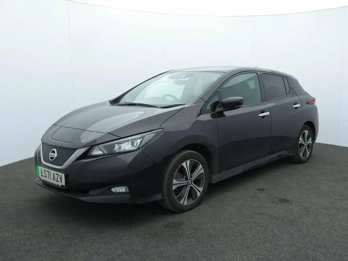 2021-nissan-leaf-e-e-tekna-big-2