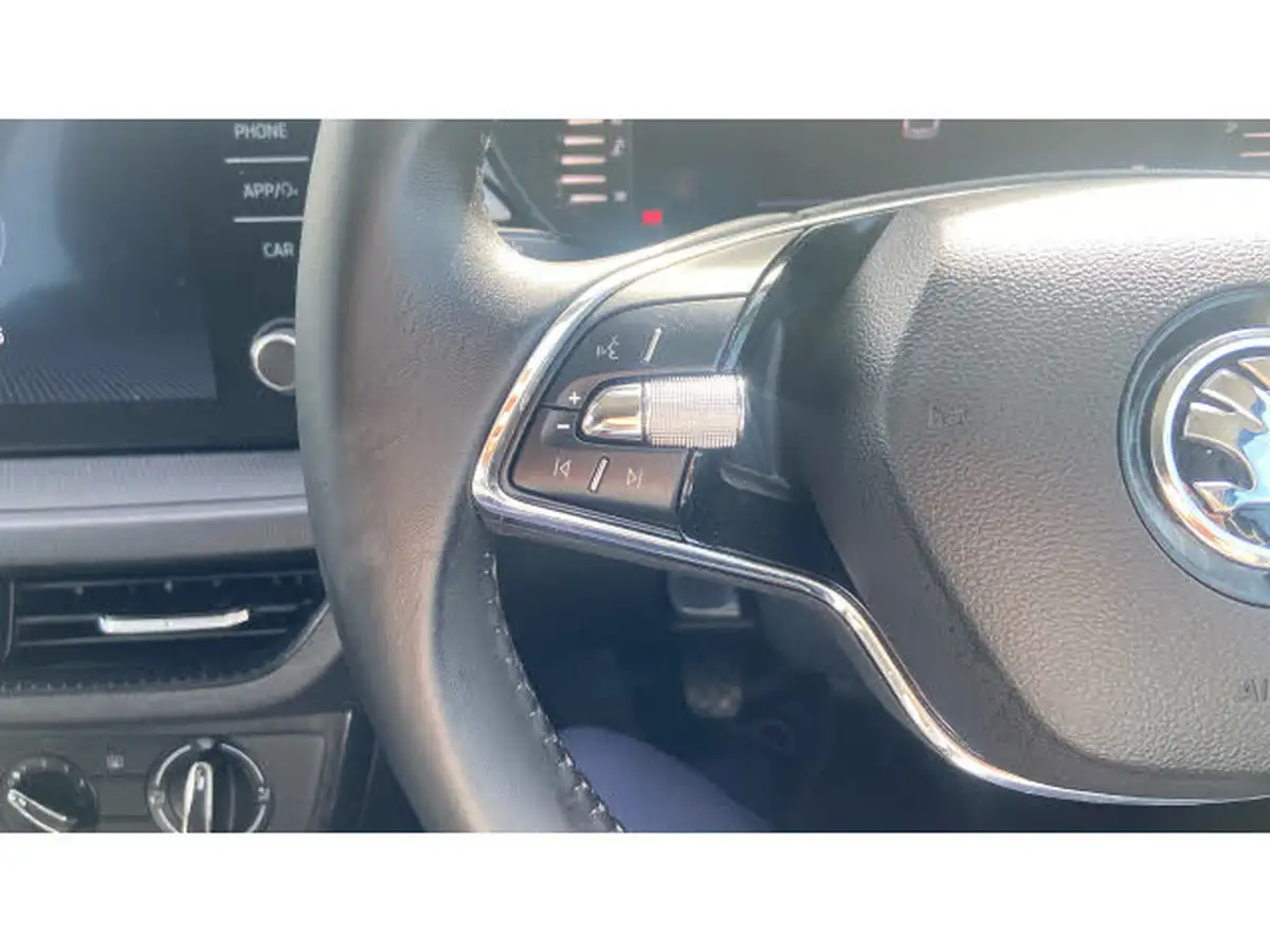 2023-skoda-fabia-10-tsi-colour-edition-110ps-big-31