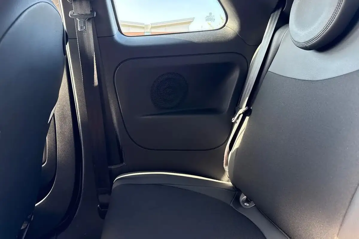 2019-fiat-500-12-s-big-27
