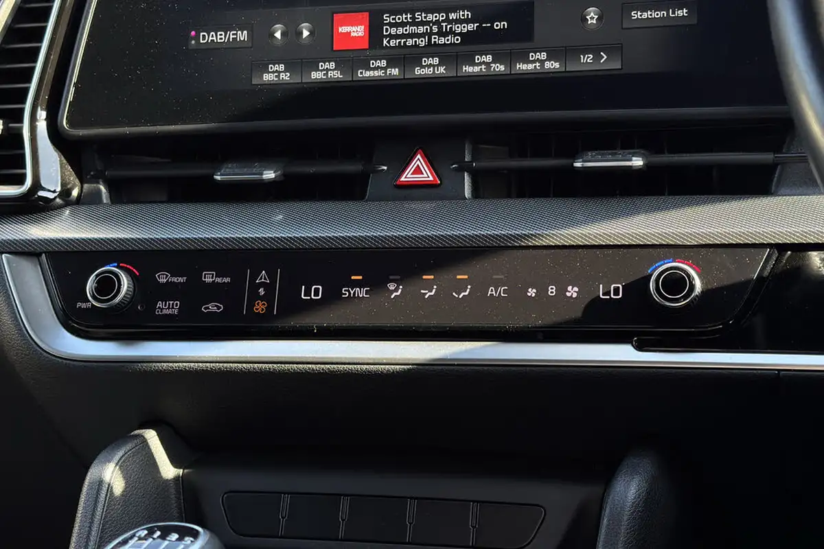 2022-kia-sportage-16crdi-gt-line-113bhp-big-14