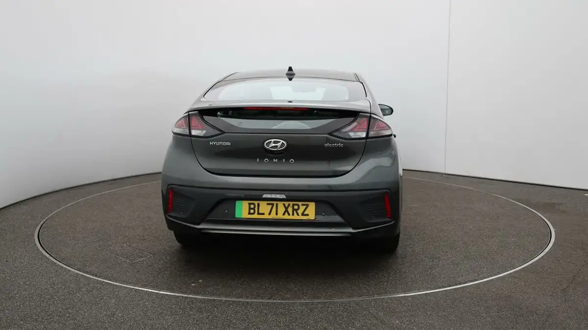 2022-hyundai-ioniq-e-premium-electric-big-50
