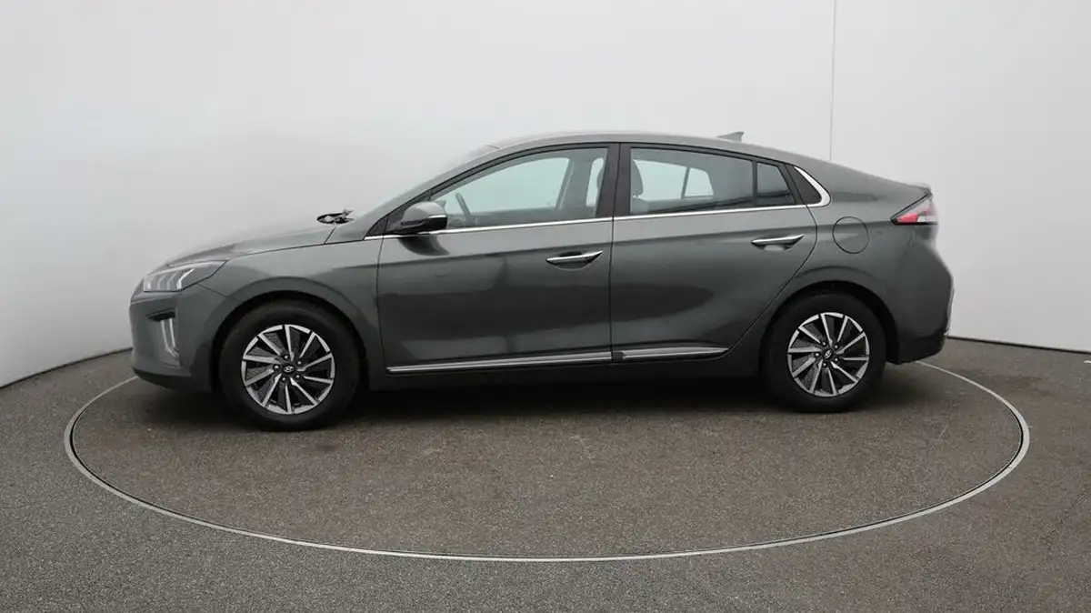 2022-hyundai-ioniq-e-premium-electric-big-4