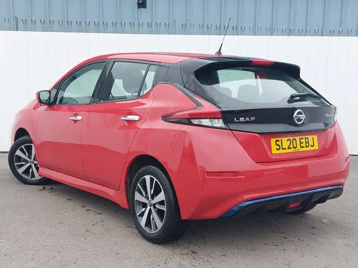2020-nissan-leaf-e-acenta-big-1