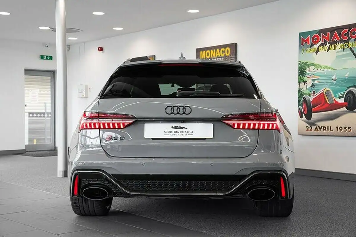 2022-audi-rs6-avant-40-tfsi-carbon-black-big-6