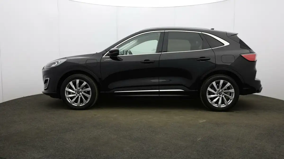 2022-ford-kuga-25t-vignale-225ps-phev-big-3