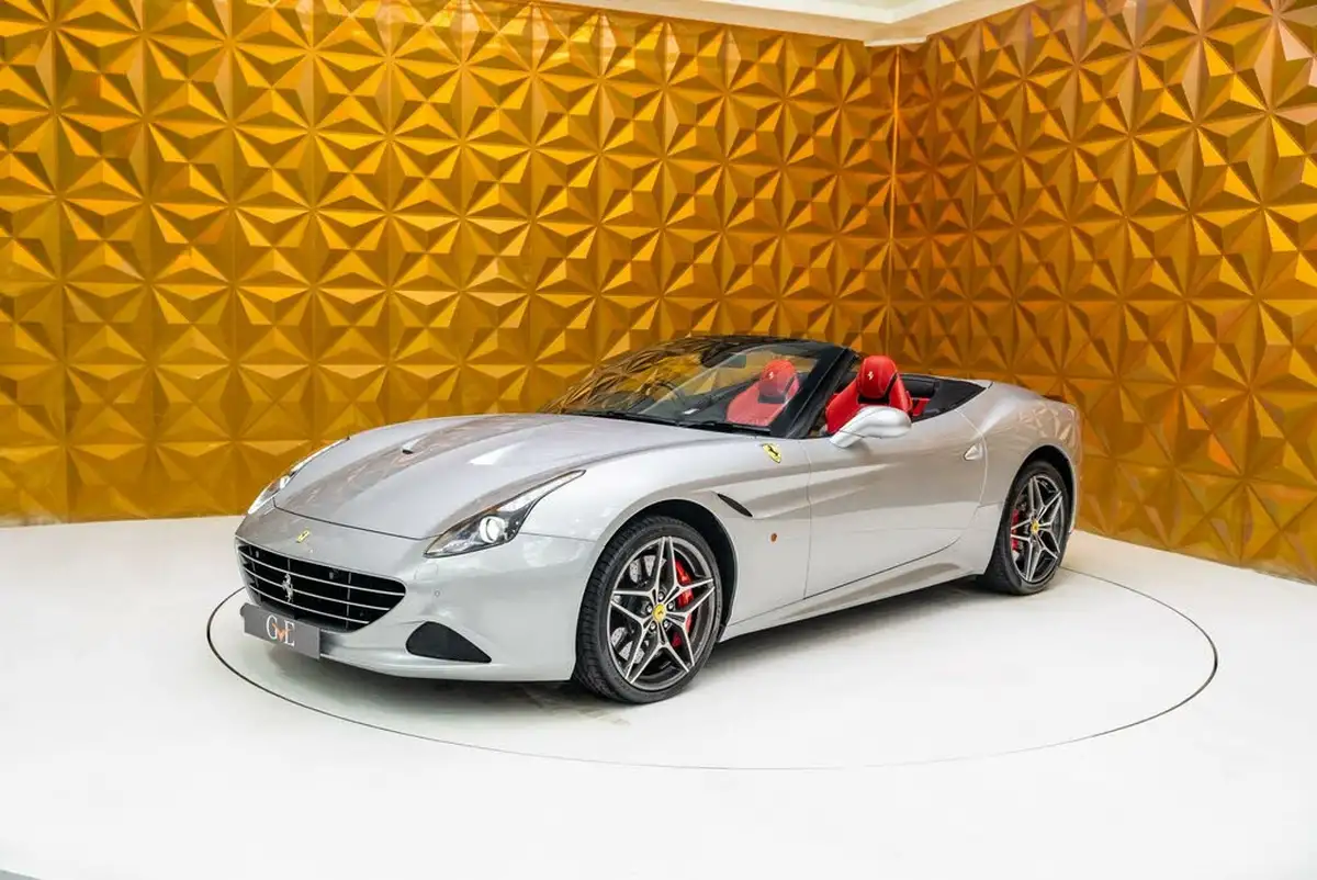 2015-ferrari-california-39-t-big-28