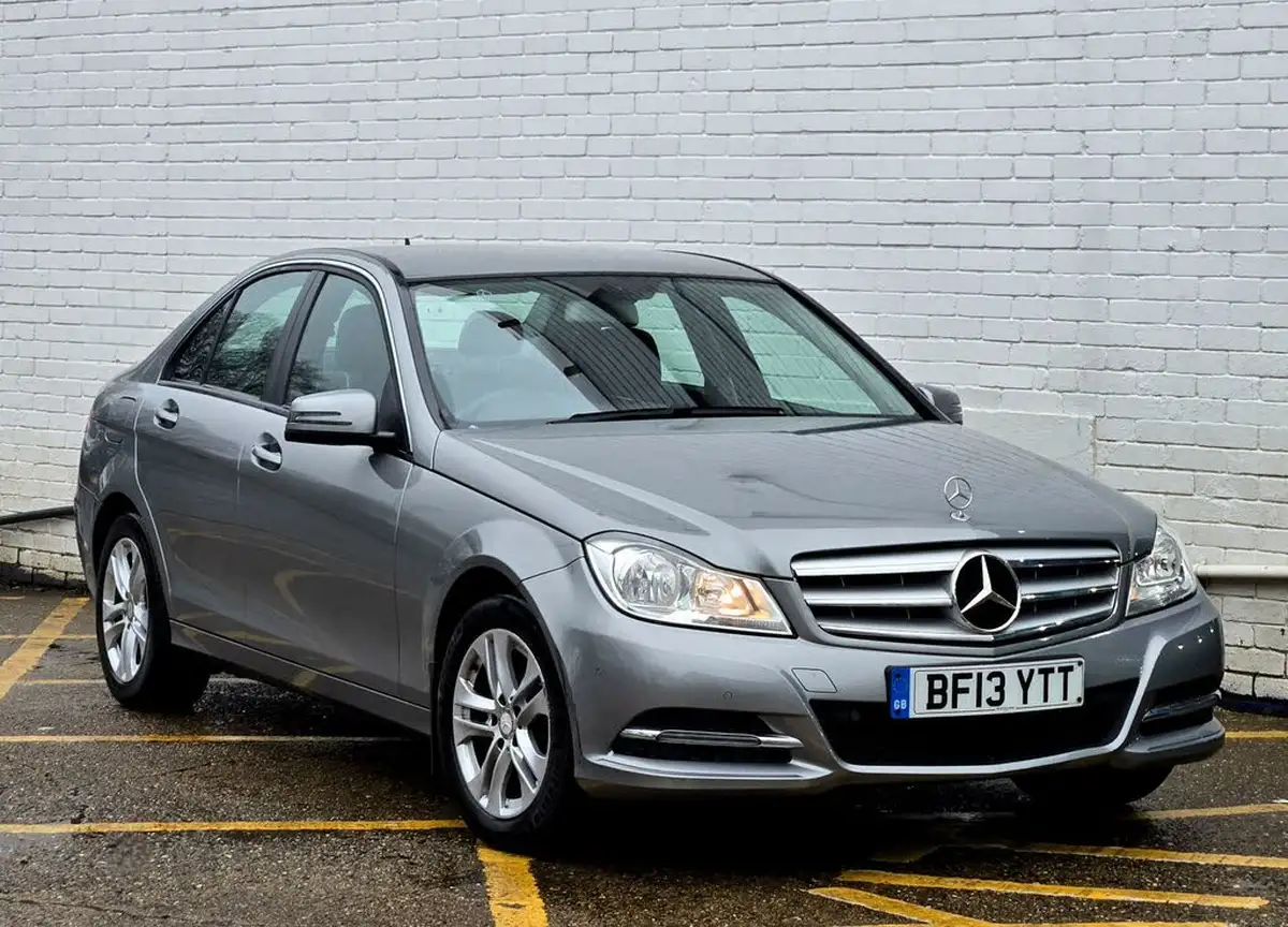 2013-mercedes-benz-c-class-16-c180-executive-se-saloon-4d-7g-tronic-plus-big-17