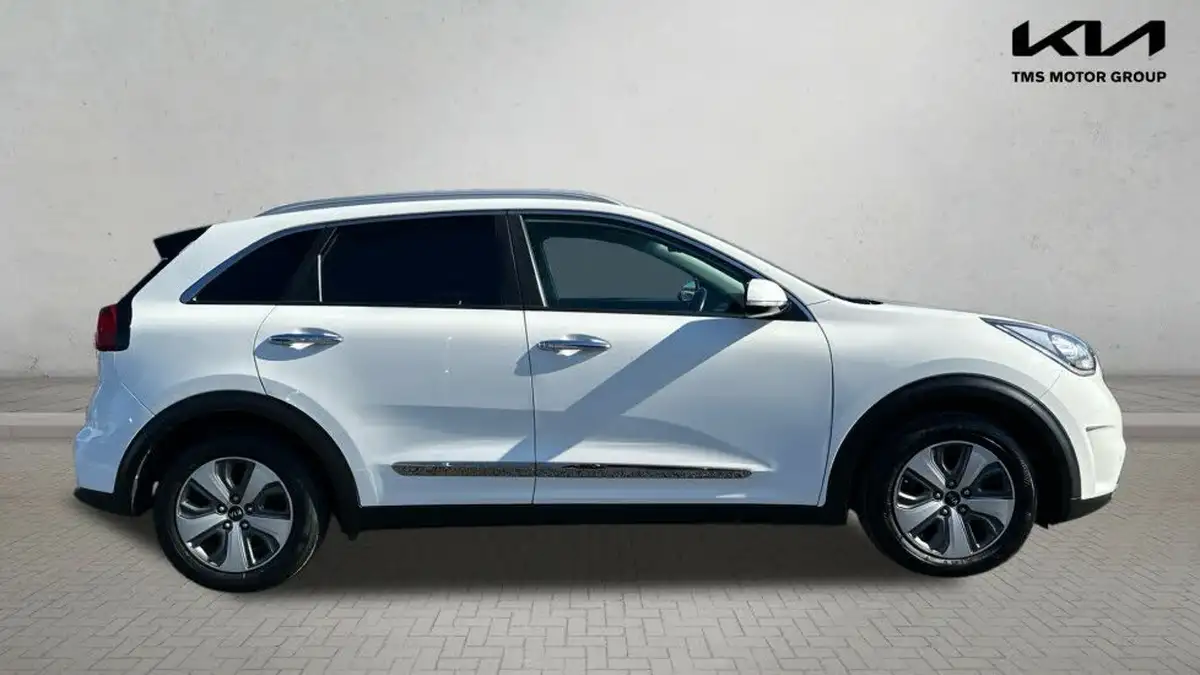 2018-kia-niro-16-gdi-3-156-kwh-16in-alloy-big-3