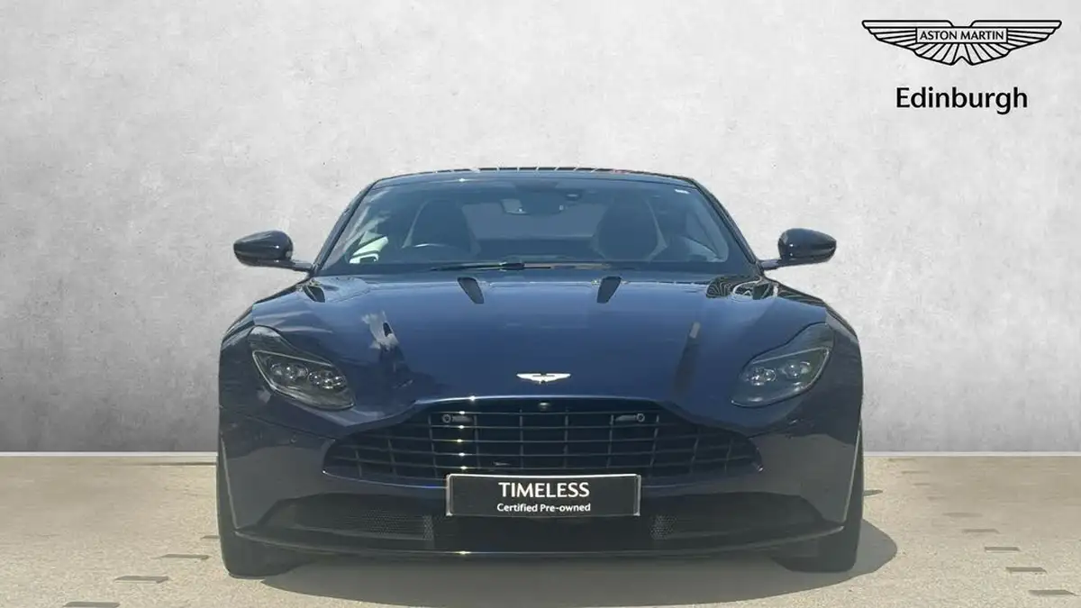 2019-aston-martin-db11-big-6