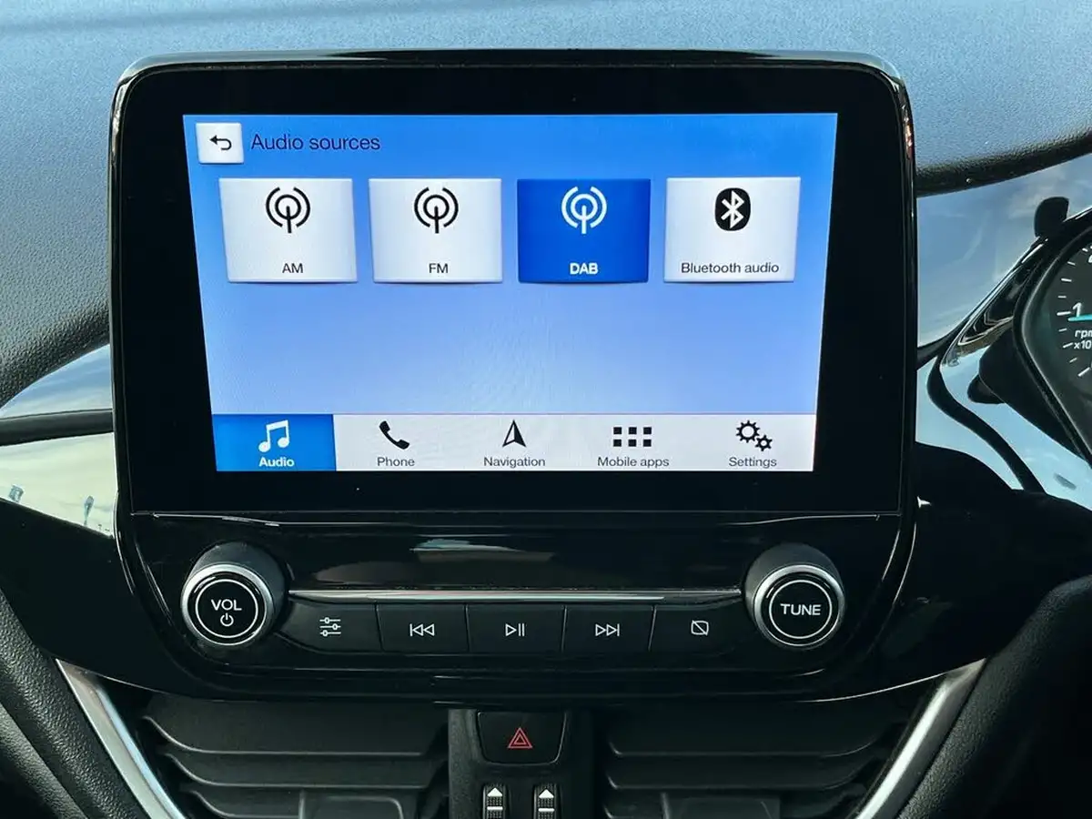 2019-ford-fiesta-11-ti-vct-zetec-5d-big-23
