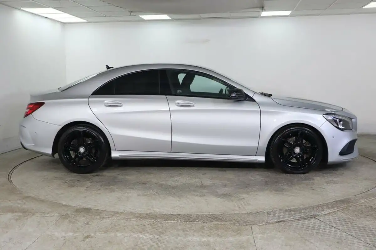 2017-mercedes-benz-cla-21d-cla-220-amg-line-coupe-4d-big-6