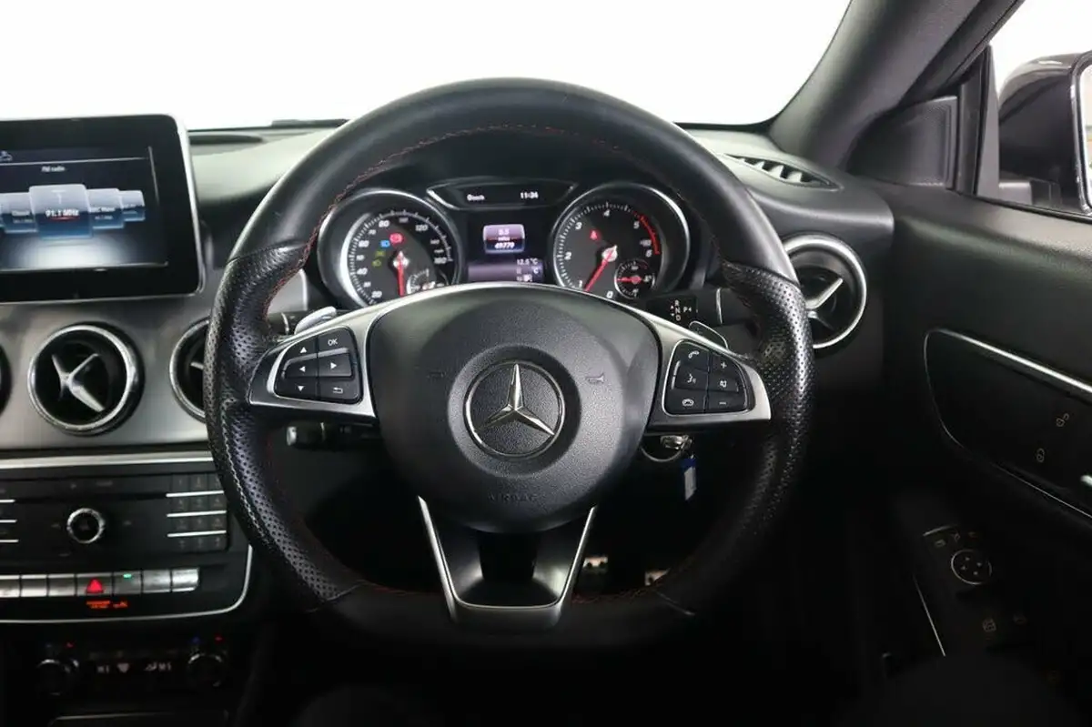 2017-mercedes-benz-cla-21d-cla-220-amg-line-coupe-4d-big-34