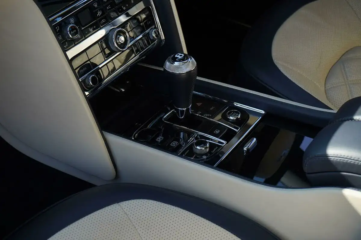 2016-bentley-mulsanne-675-mulsanne-speed-big-32