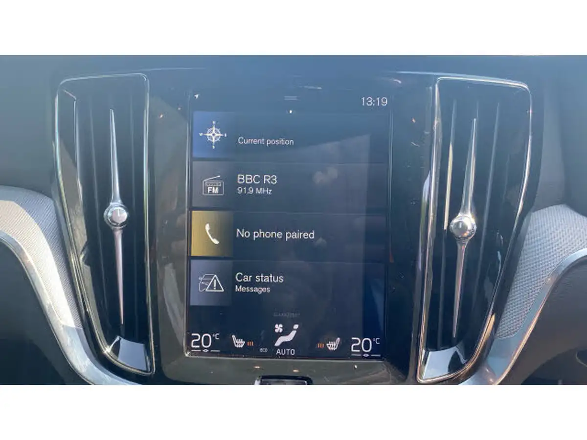 2020-volvo-v60-20-t8-r-design-plus-big-28