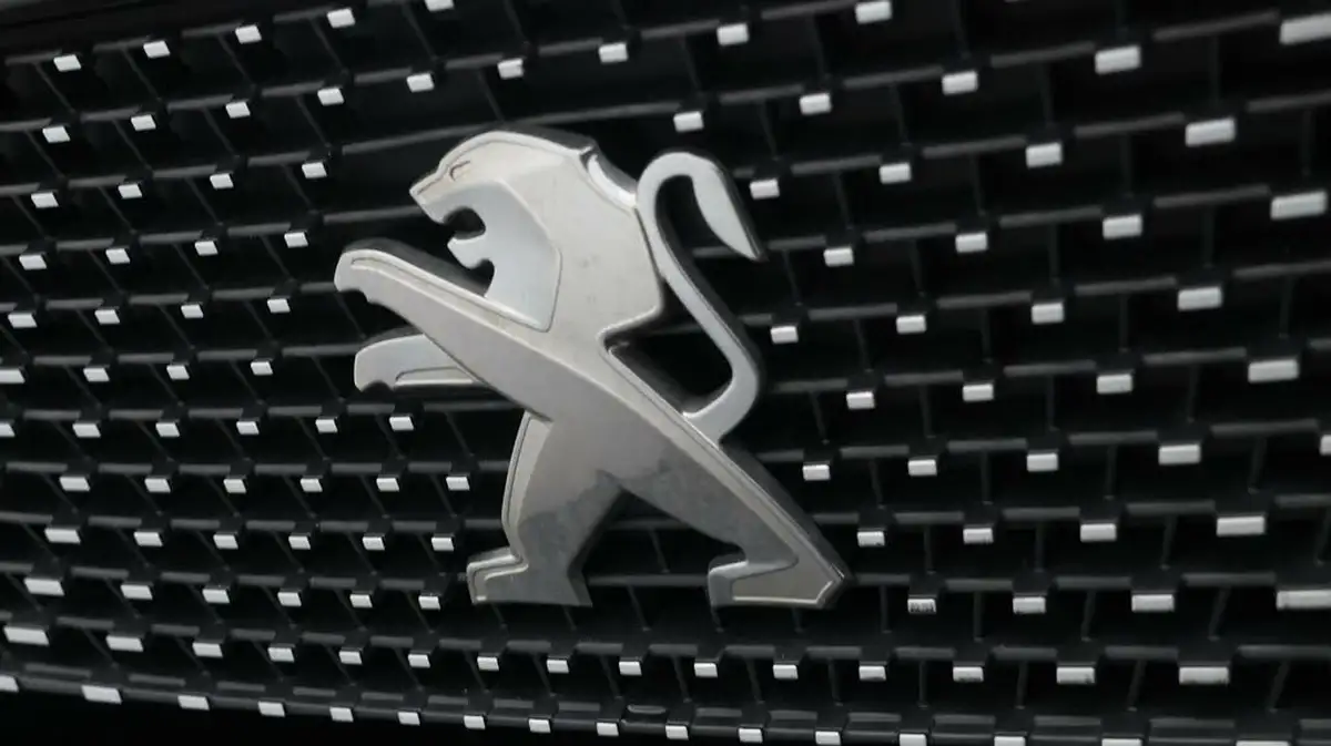 2021-peugeot-3008-suv-15-bluehdi-gt-eat8-big-19