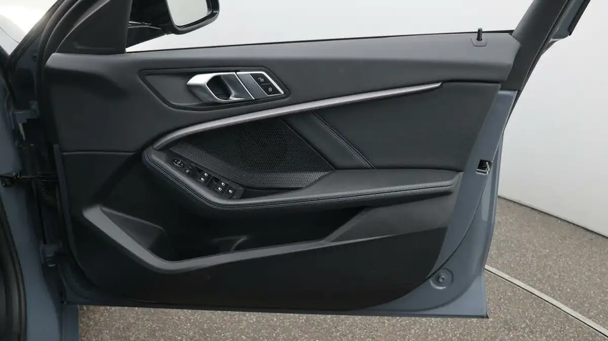 2021-bmw-1-series-15-118i-m-sport-lcp-dct-big-15