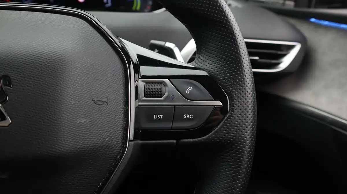 2022-peugeot-3008-suv-16-puretech-gt-premium-225bhp-hybrid-e-eat8-big-27