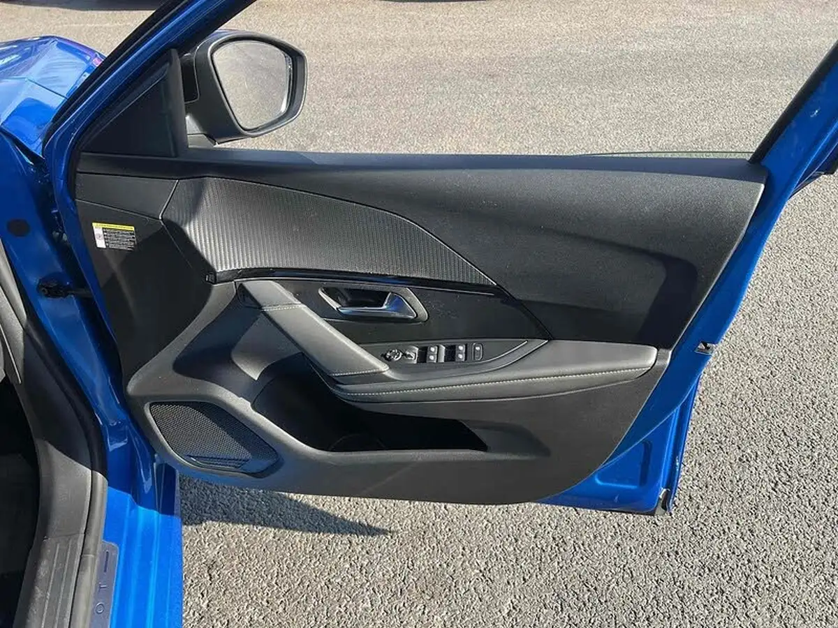 2020-peugeot-208-e-gt-line-big-22