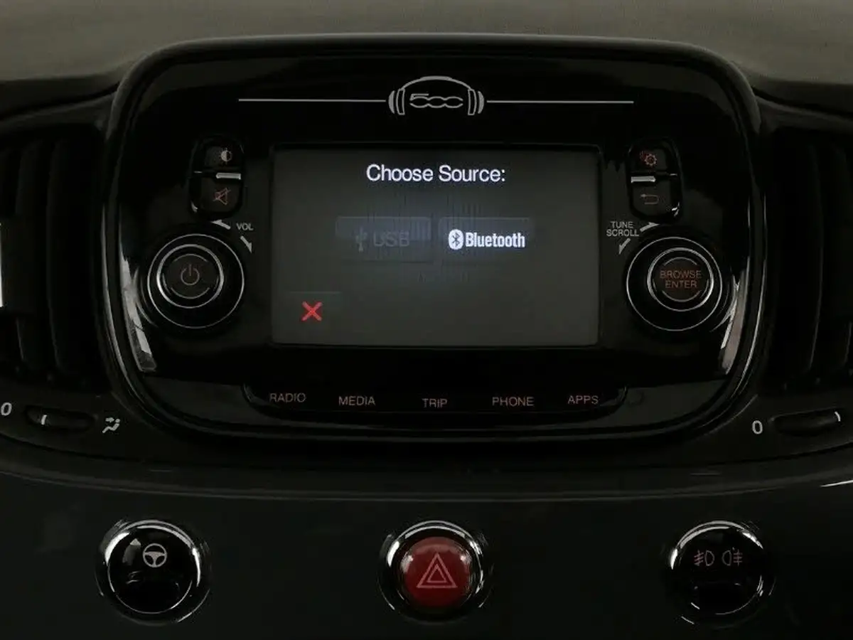 2019-fiat-500-12-lounge-ss-big-12
