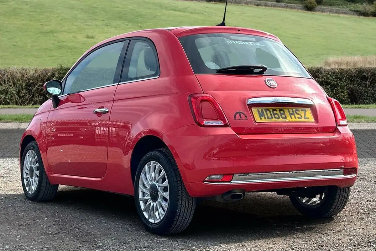 2019-fiat-500-12-lounge-ss-big-2